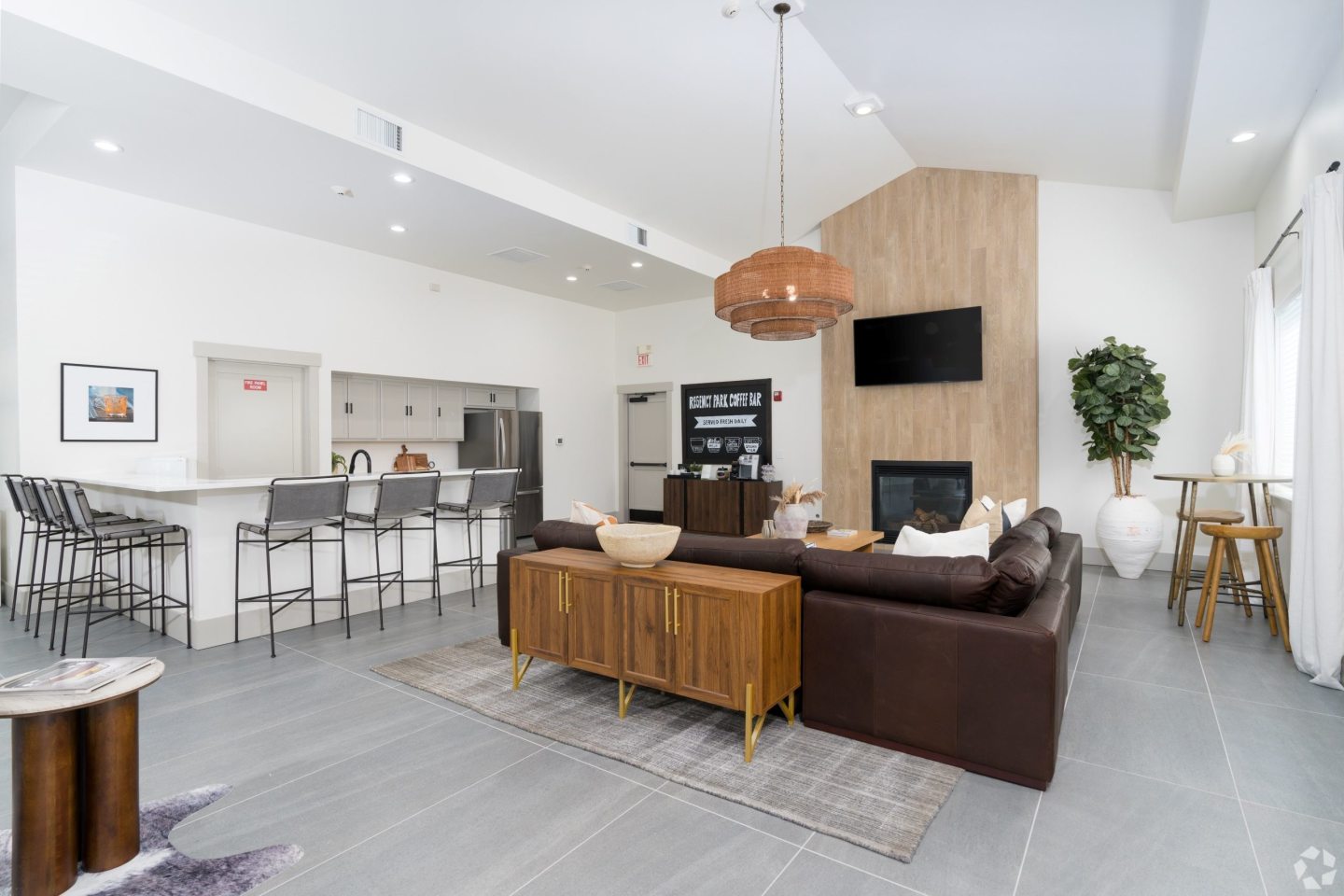 Regency Park Apartments at Queensgate Image 15
