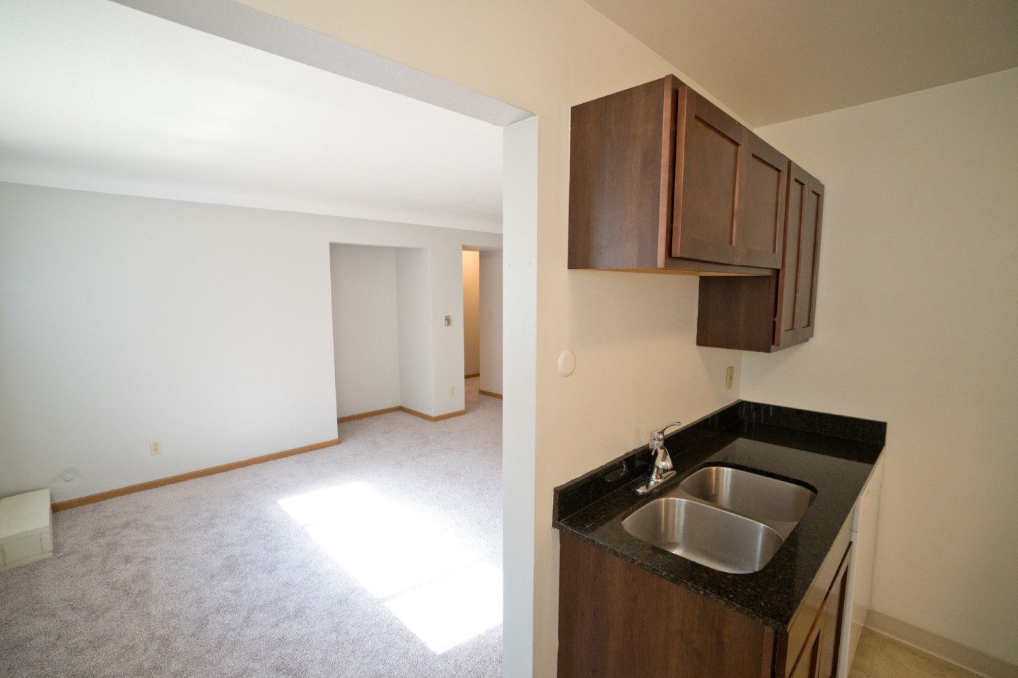 Como Lakes Apartments Image 30