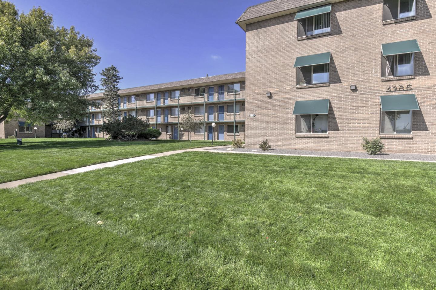 Candlelight Apartments Image 3