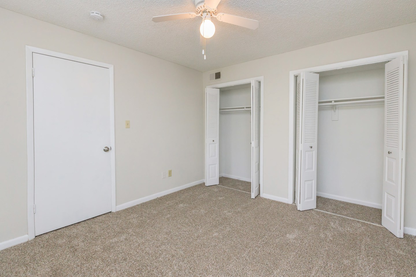 Regency Gardens Condos Image 14