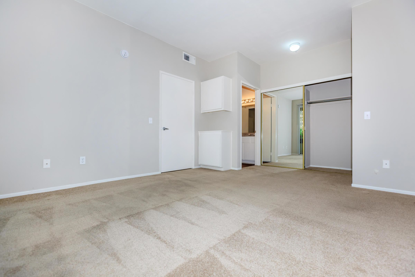 Wood Canyon Villa Apartment Homes Image 39