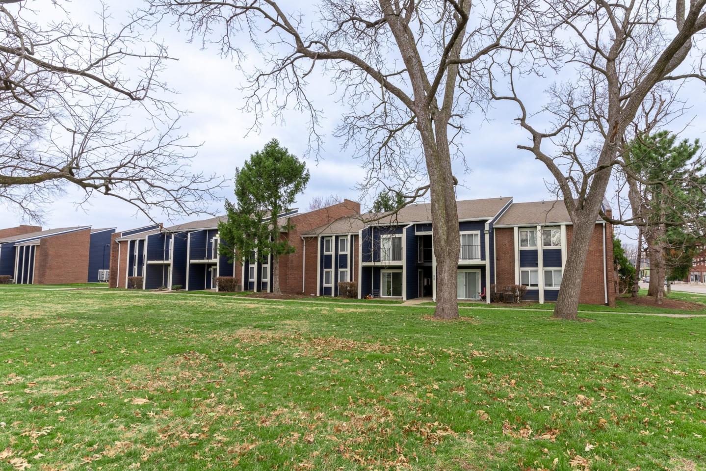 Crestview at Louisville Apartments Image 4
