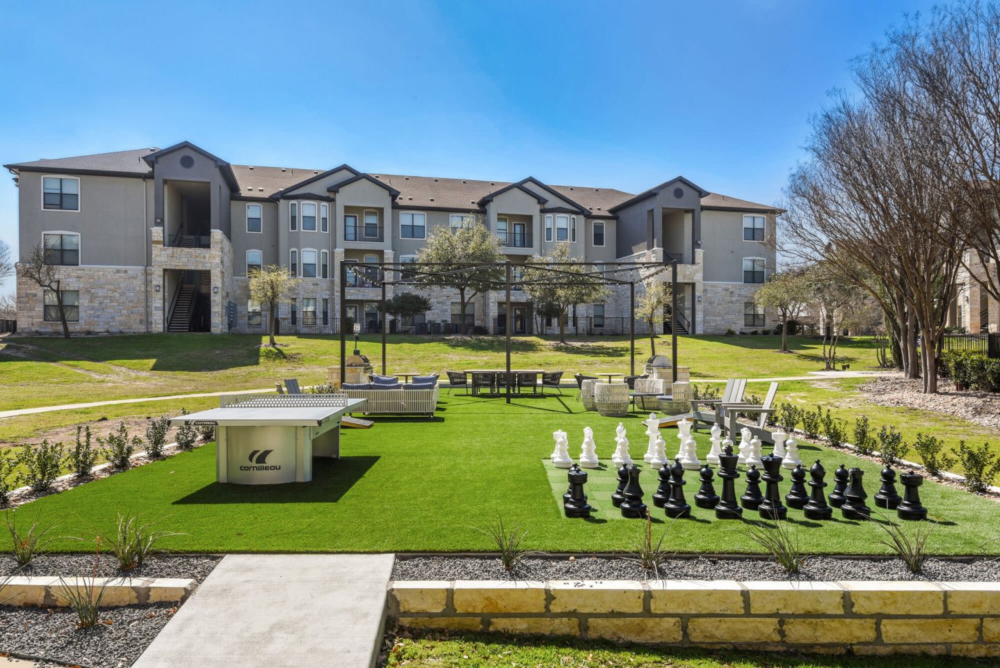 Collier Luxury Living Image 15