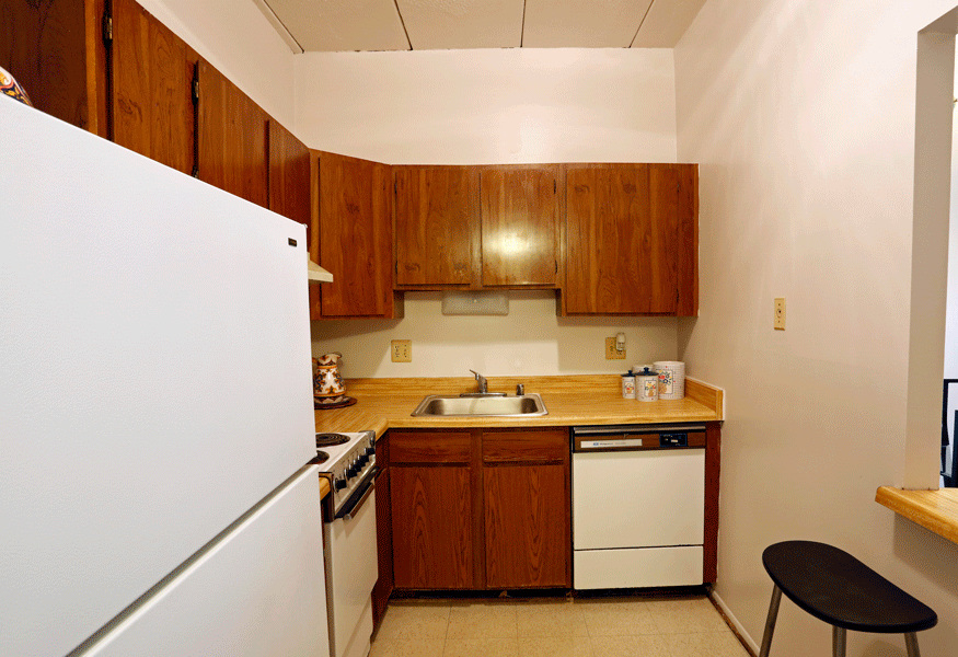 Eden Manor / Hartford Commons Image 7