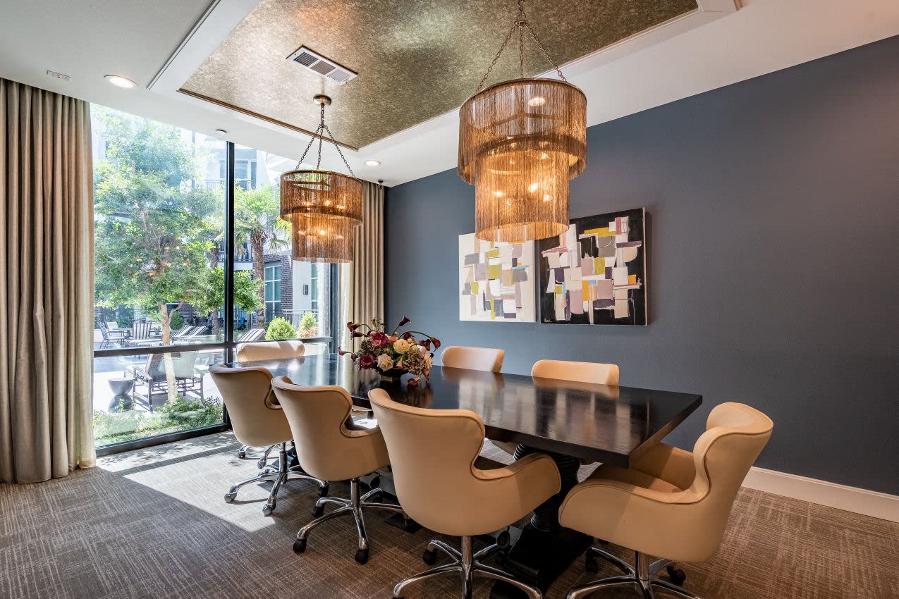 Luxia Swiss Avenue Image 30