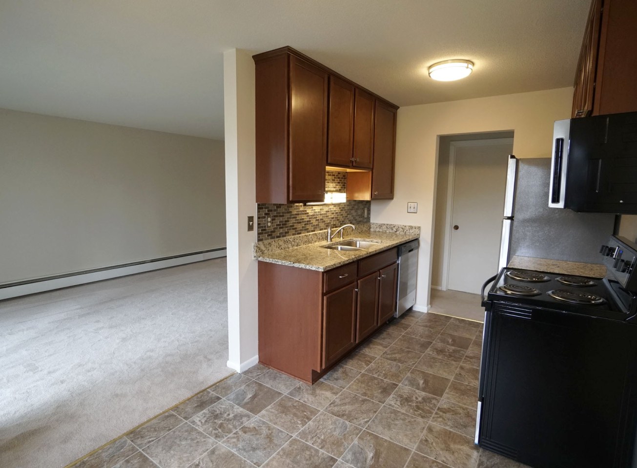 Charlton Estates Image 6