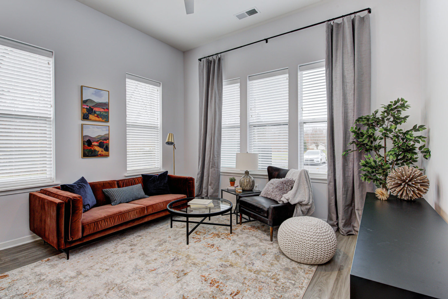 Pullman Pointe Image 35
