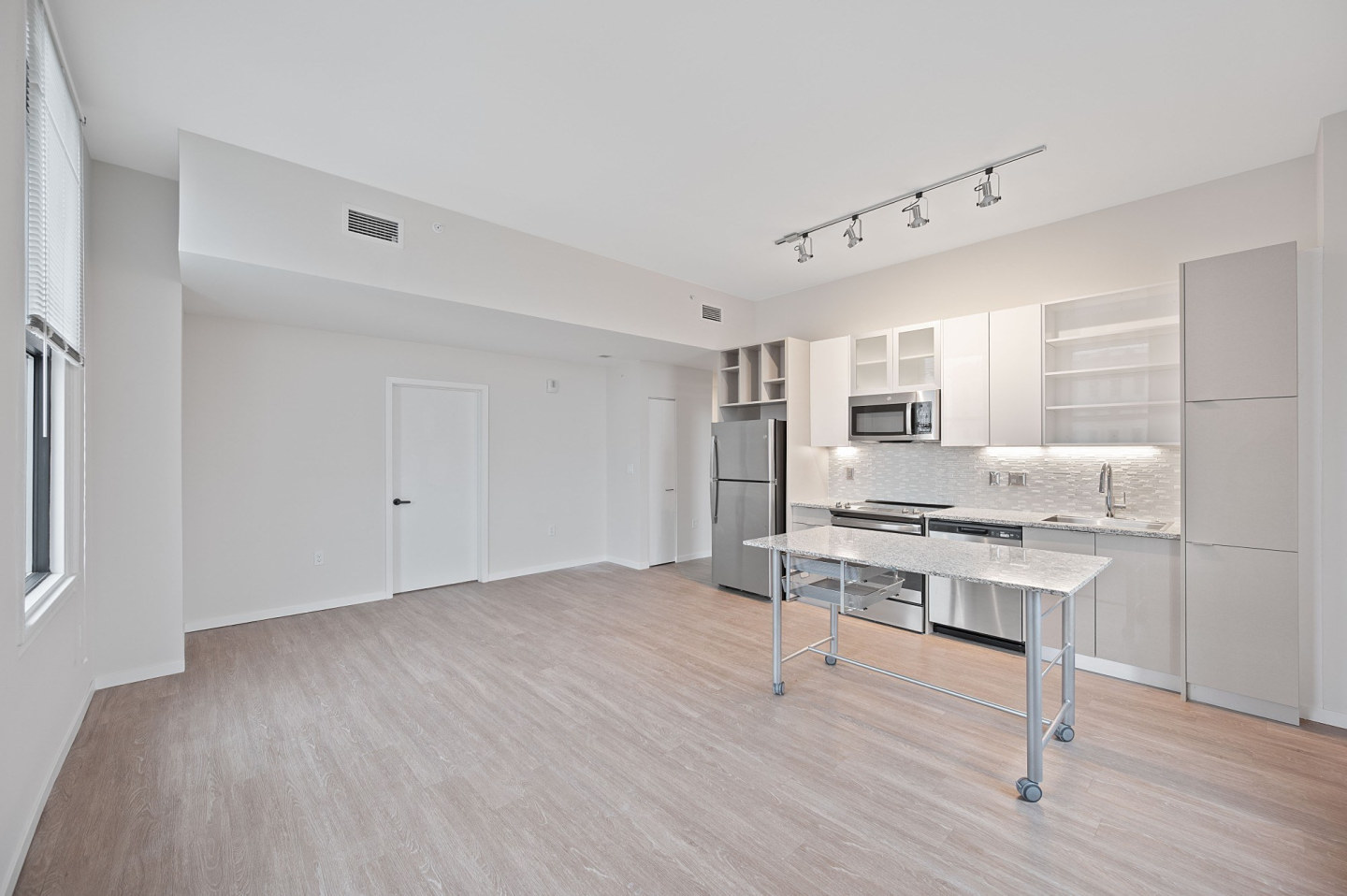 Sky Central Apartments Image 47