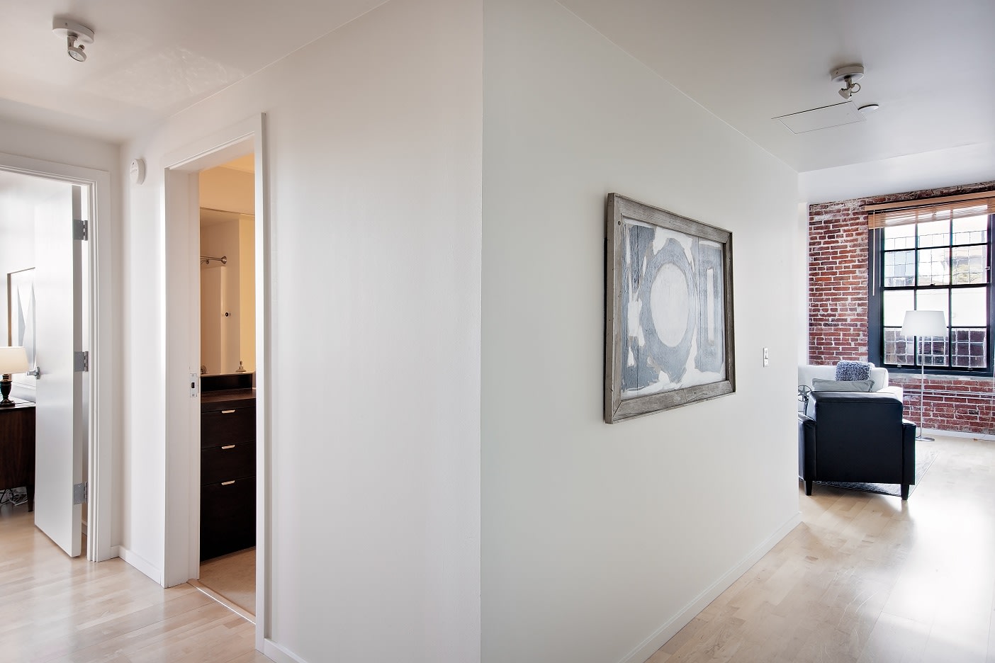 Crane Flats and Lofts Image 8