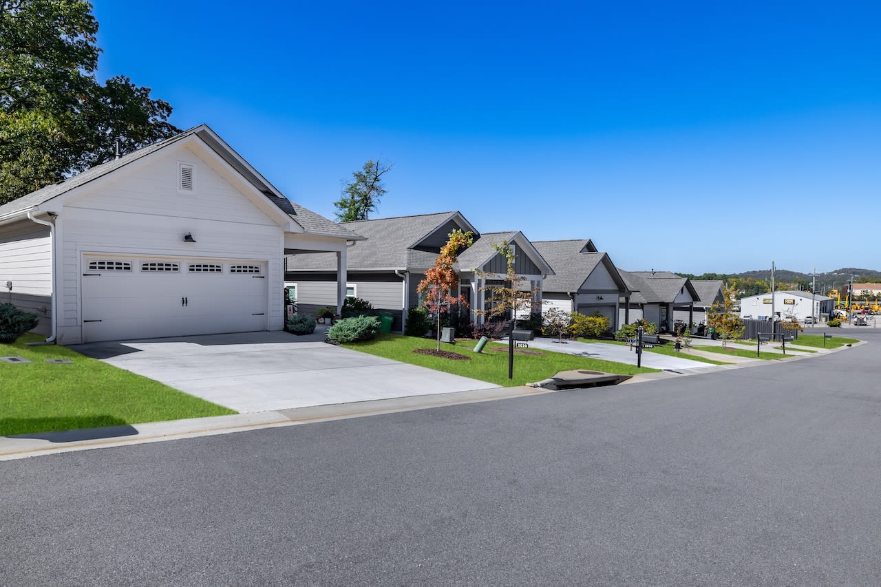 The Cottages on Weaver Avenue Image 27