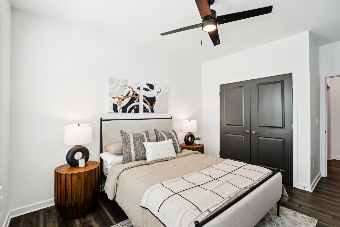 The Pullman Luxury Apartment Homes Image 121