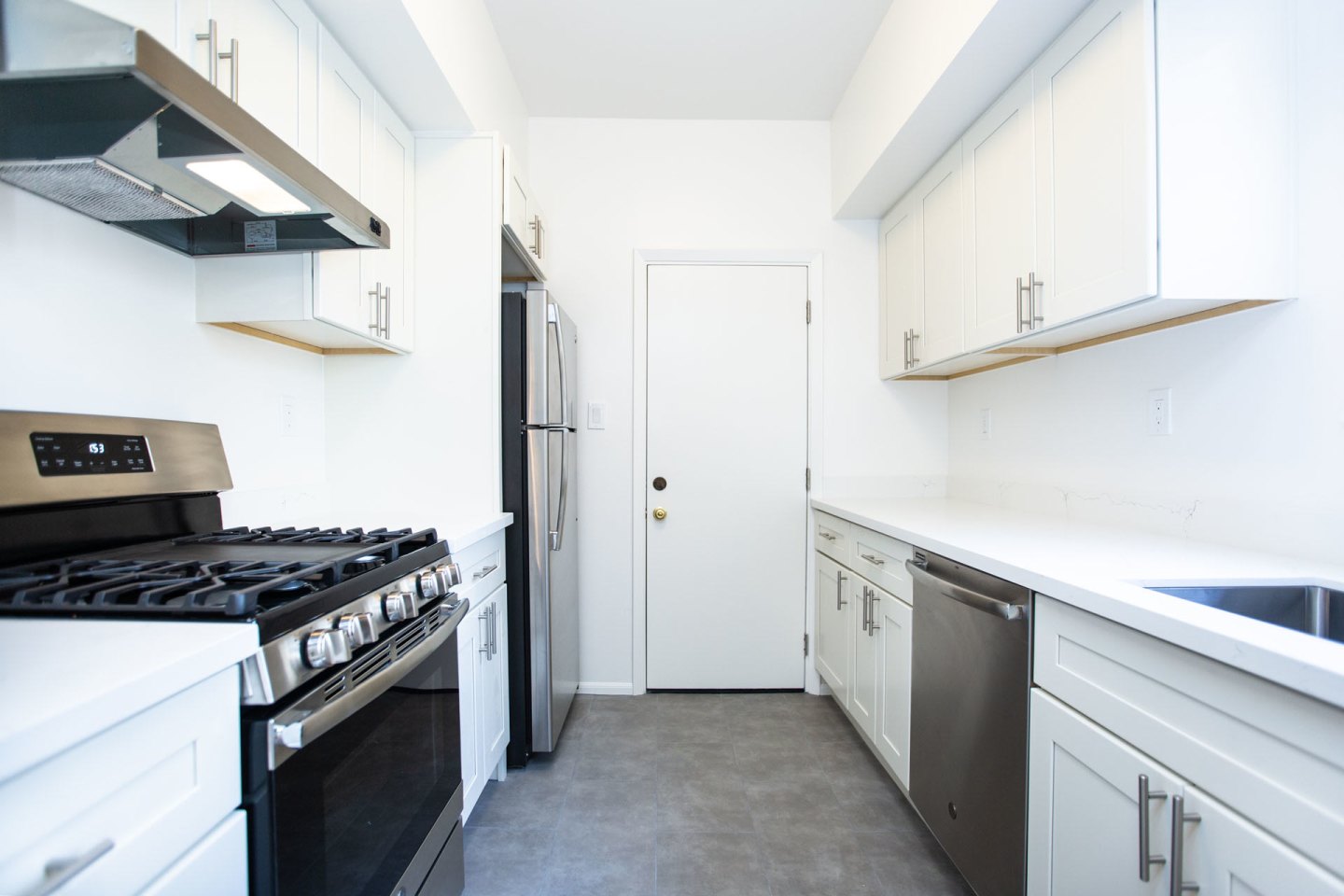 295 Castro Image 11