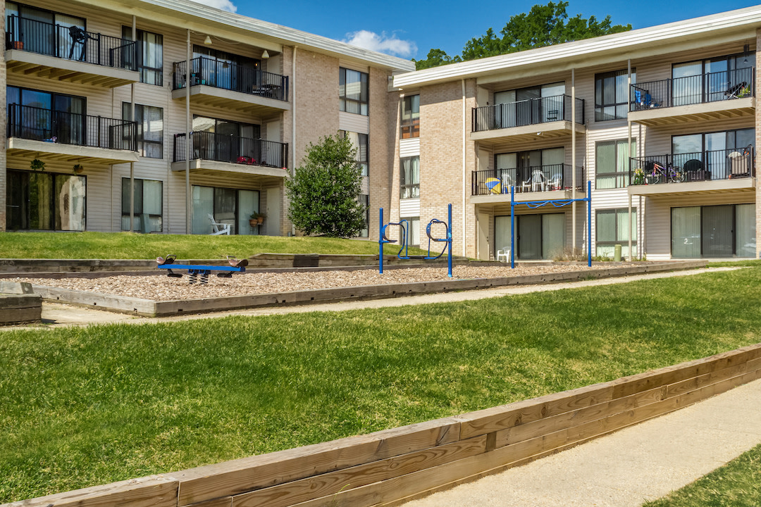 Powder Mill Village Apartments Image 11