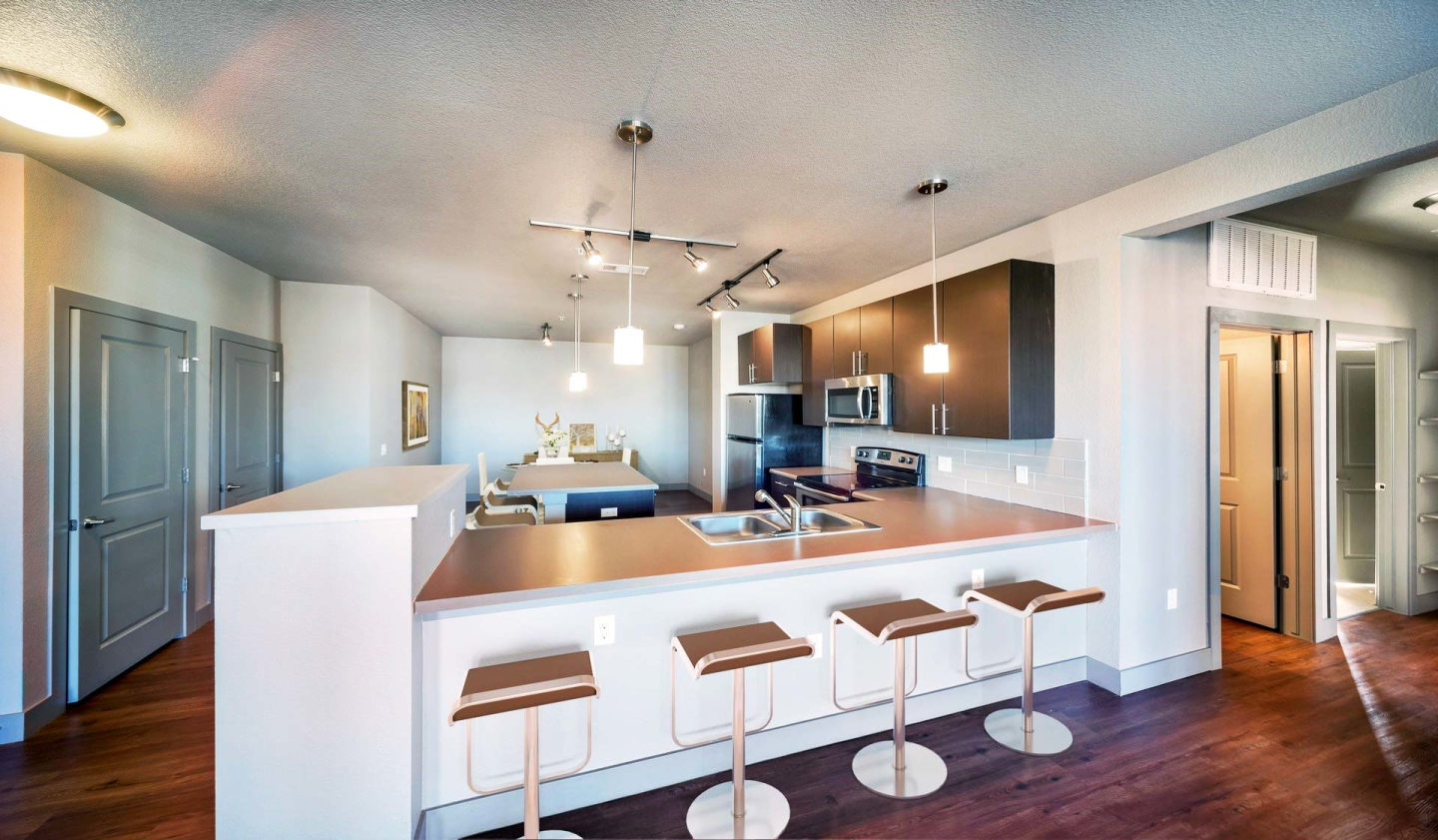 21 Fitzsimons Apartment Homes Image 3