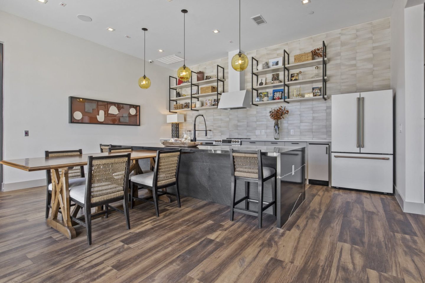 La Tierna Apartments Image 36