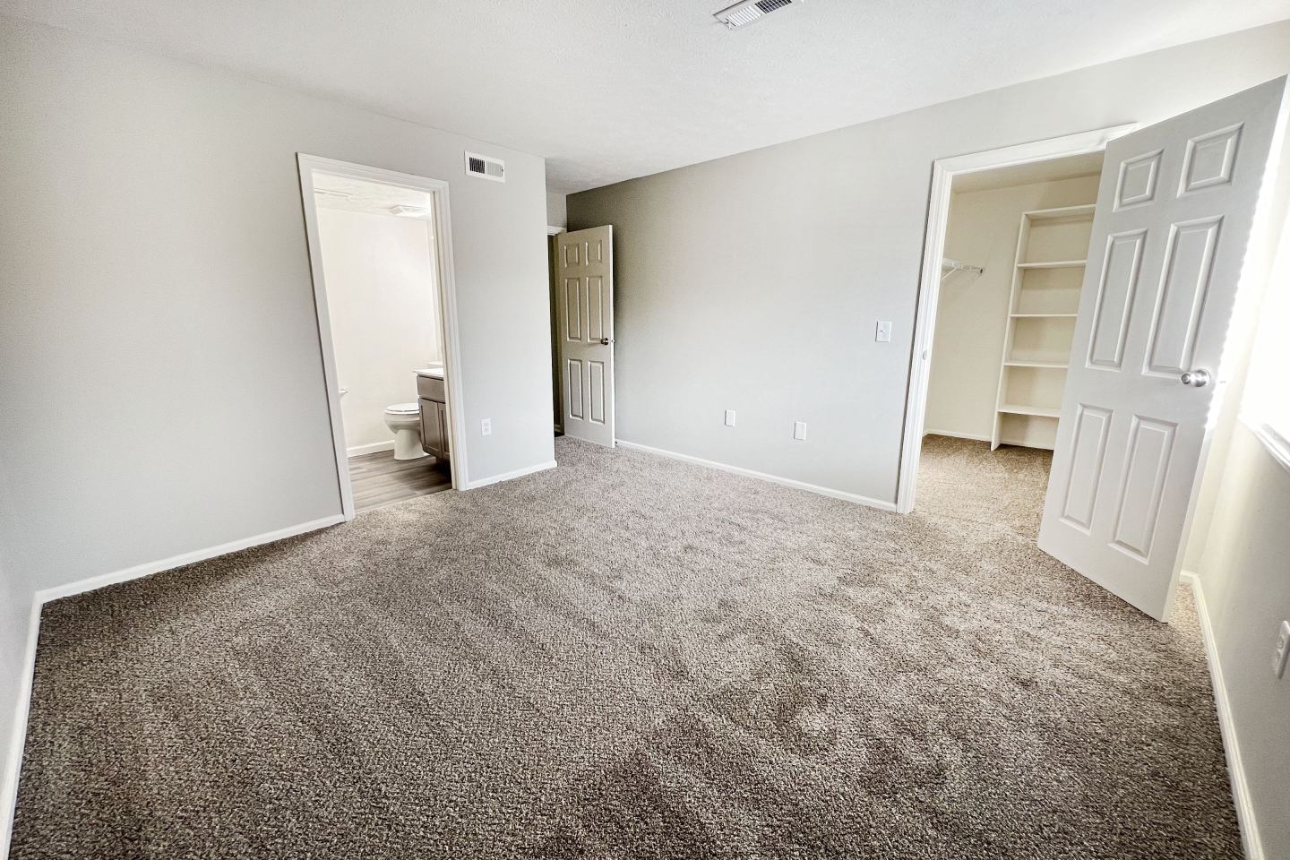 Deercross Apartments Image 104