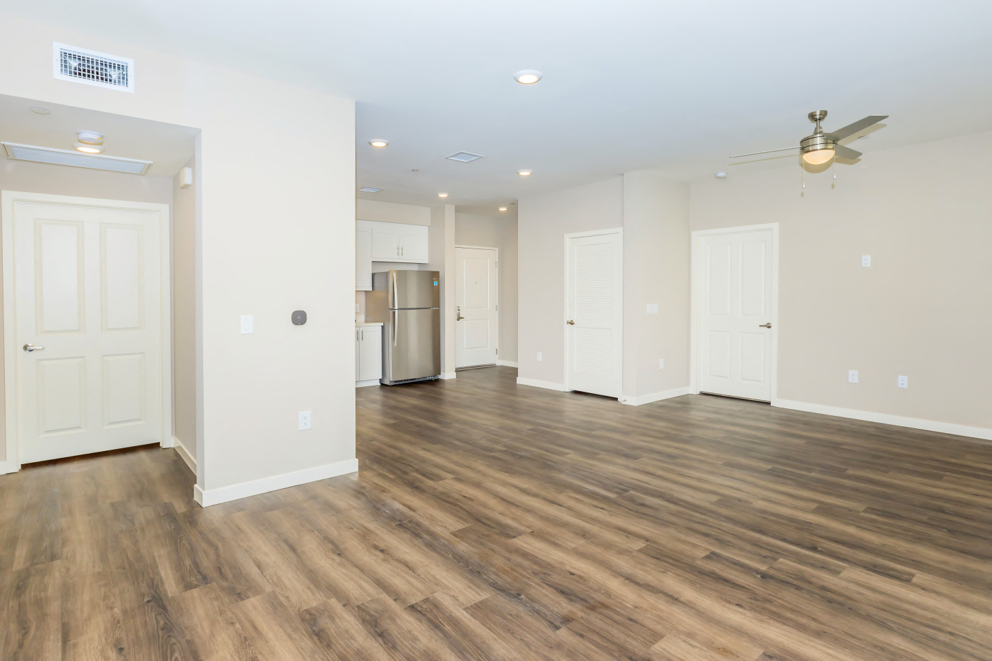 Los Alamitos Luxury Apartments Image 53