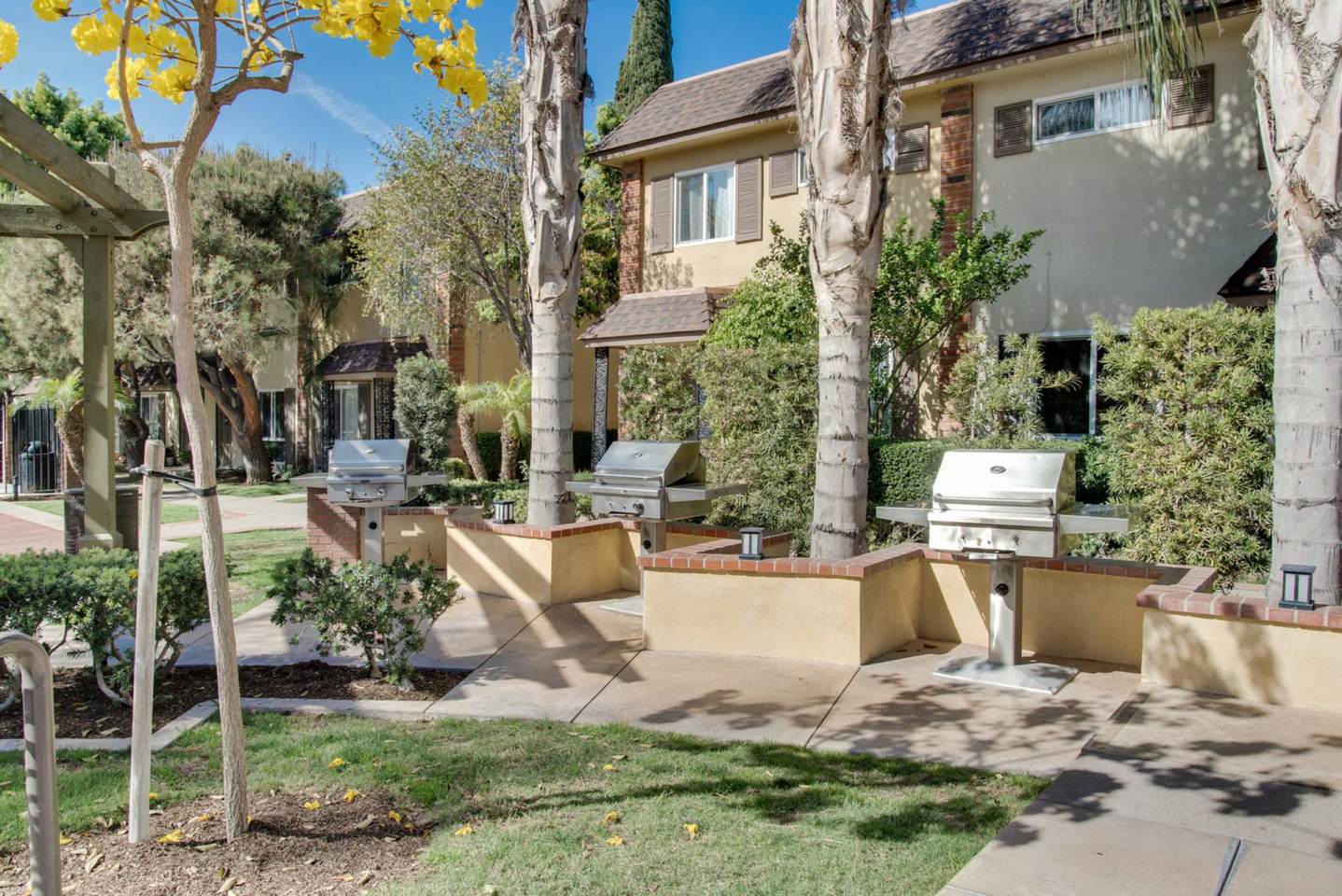 Tustin Parc Image 16