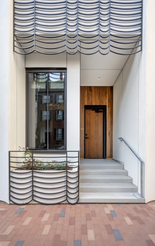 212 Stuart Image 20