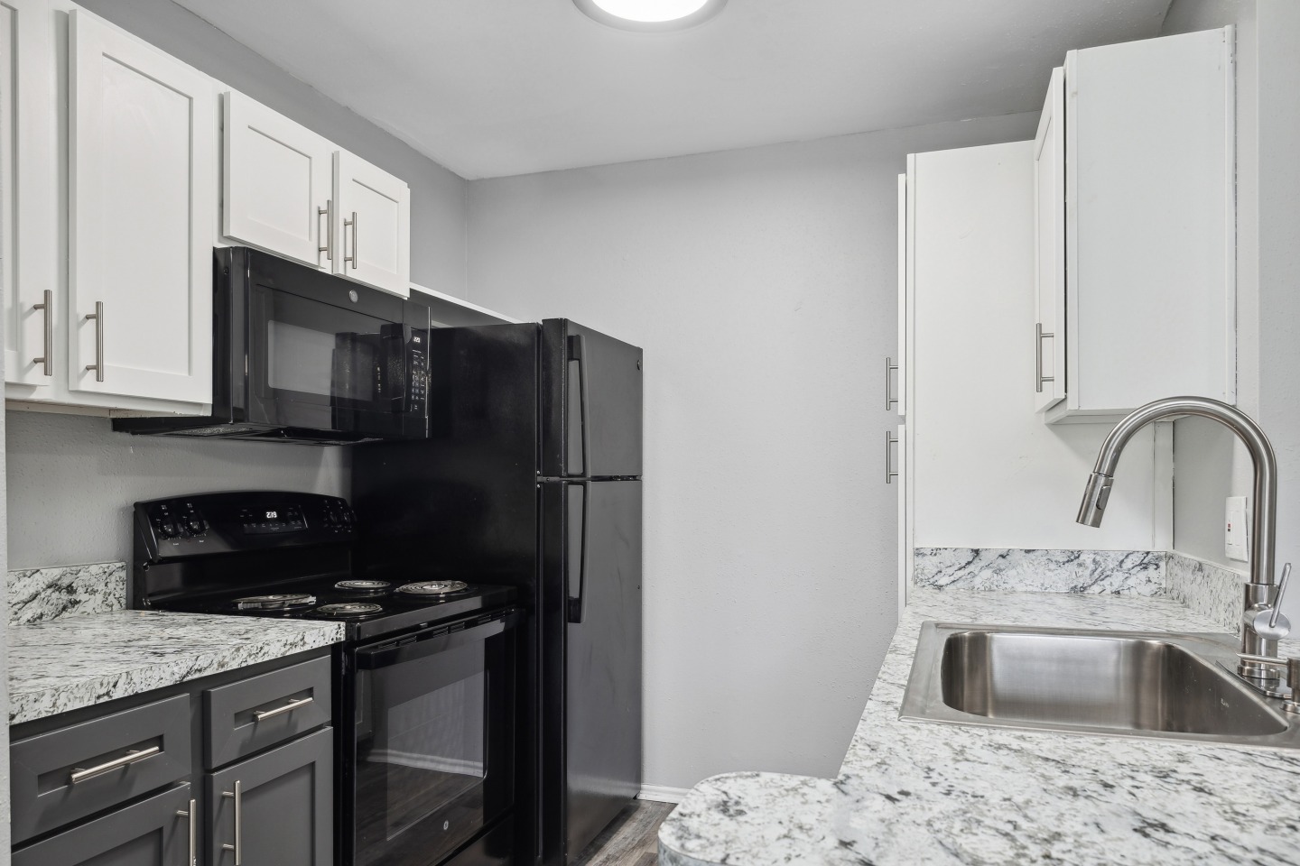 Remington Place Apartment Homes Image 7