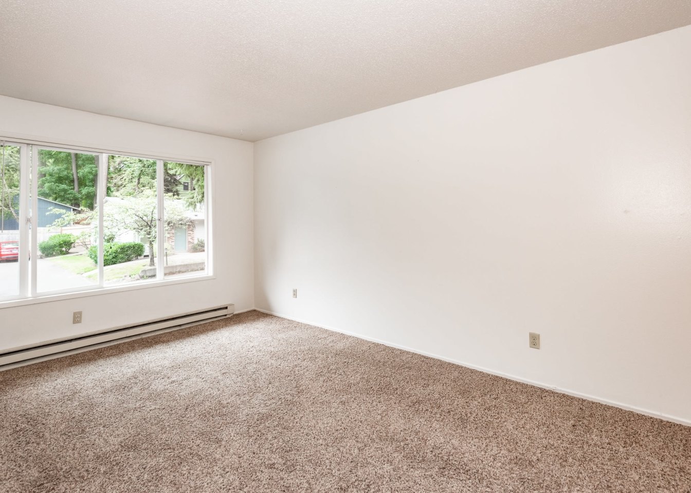 Churchill Gardens Apartments Image 9