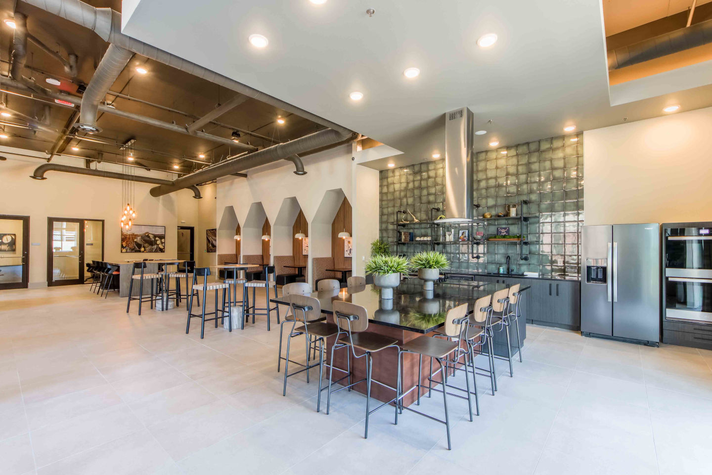 The Oliver Luxury Apartments Image 4