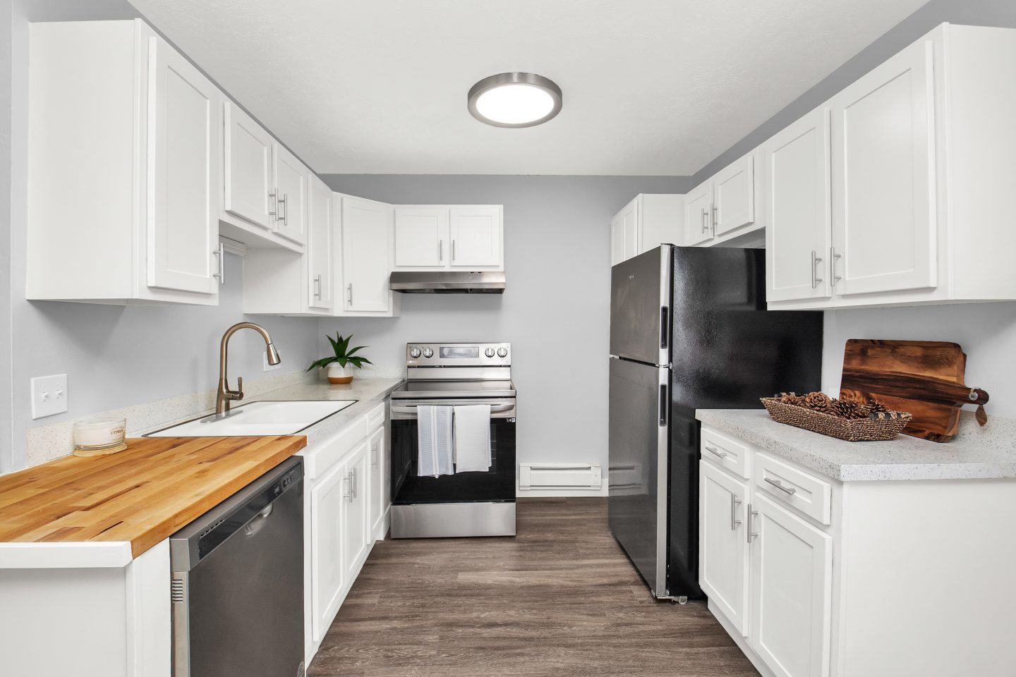 Ivy Apartment Homes Image 3
