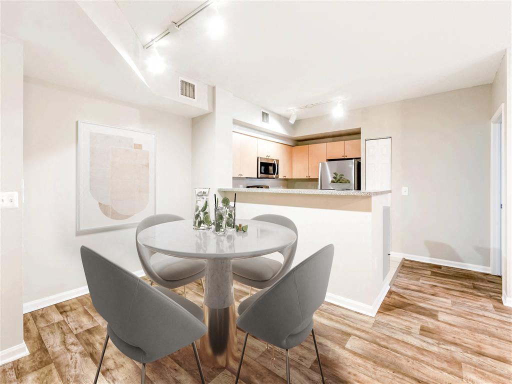 Miramar Lakes Apartments Image 3