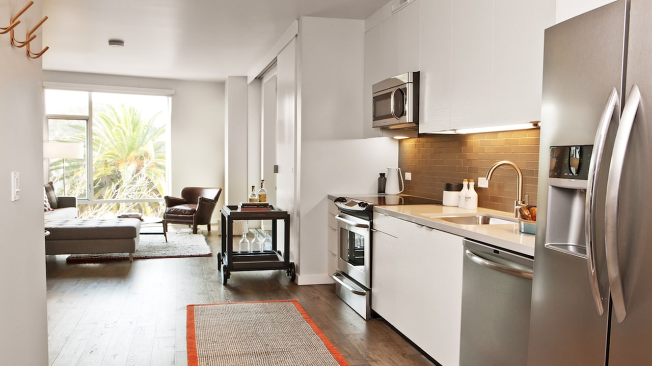 2175 Market Image 1