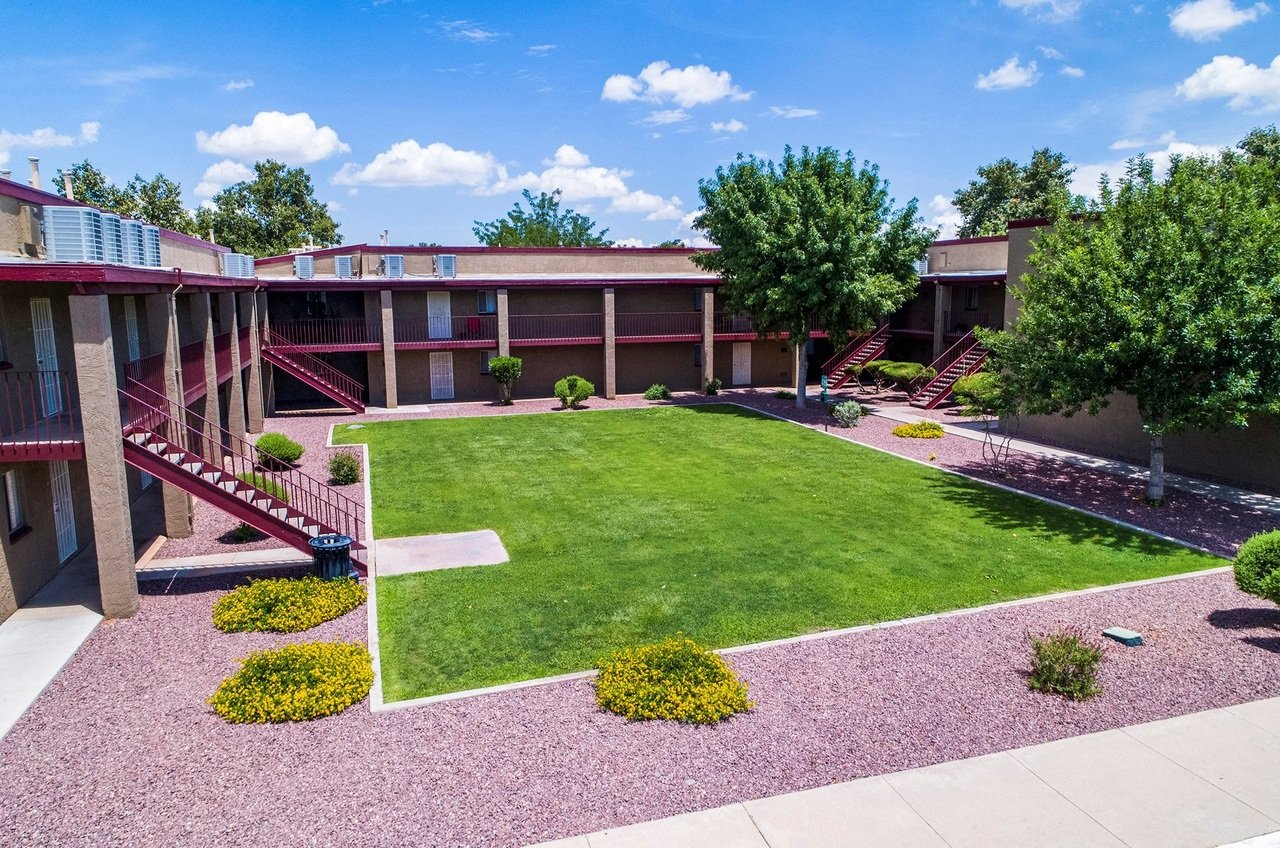 Vista Village Image 4