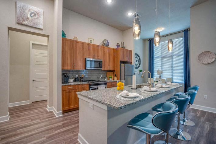Luxia Craig Ranch Image 2