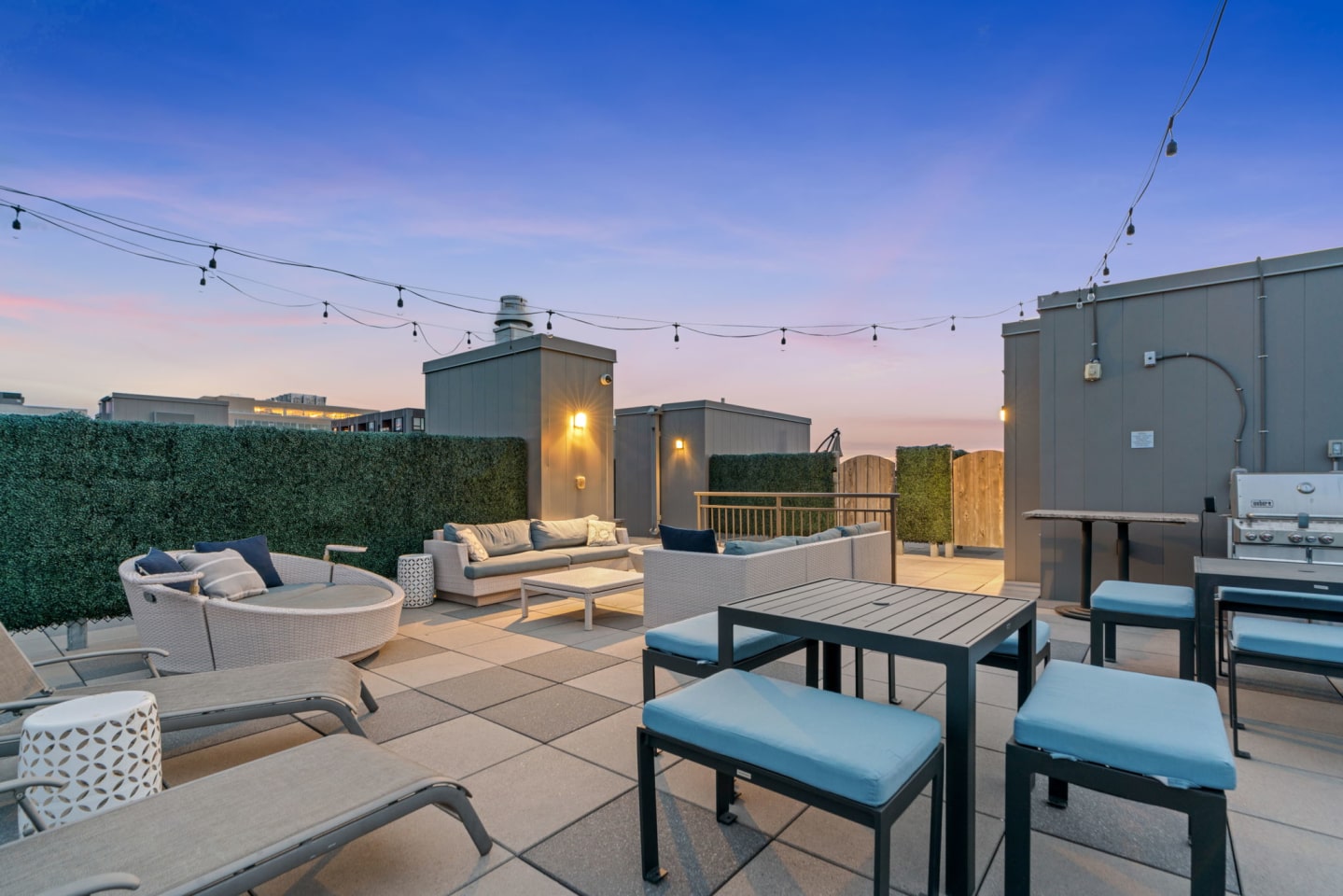 Boutique 28 Image 10