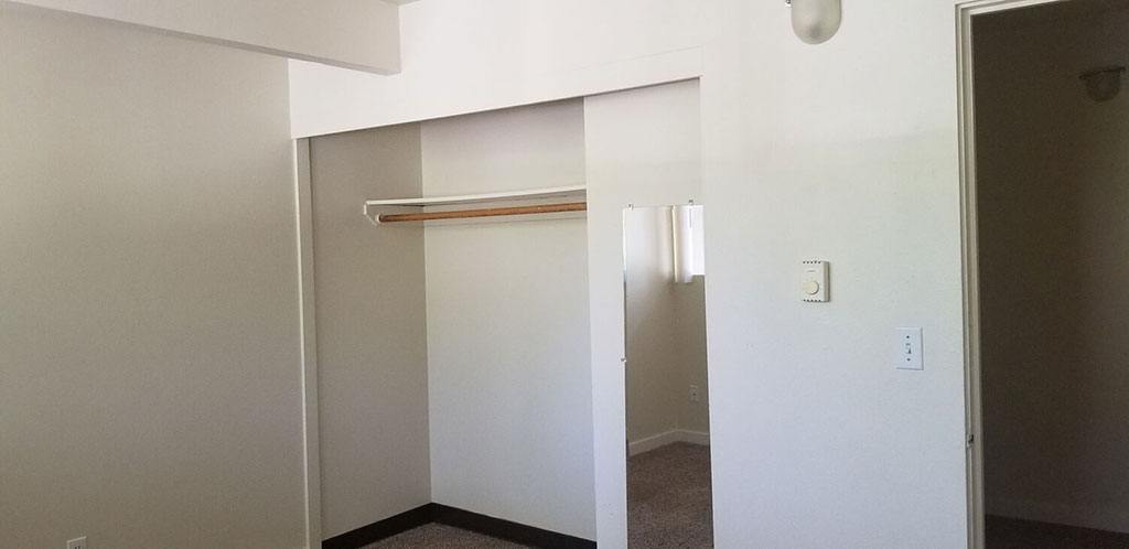 Kalani Apartments Image 16