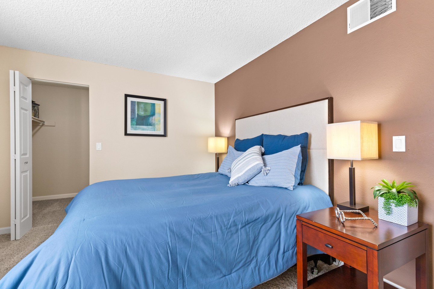 Silver Reef Apartments Image 12