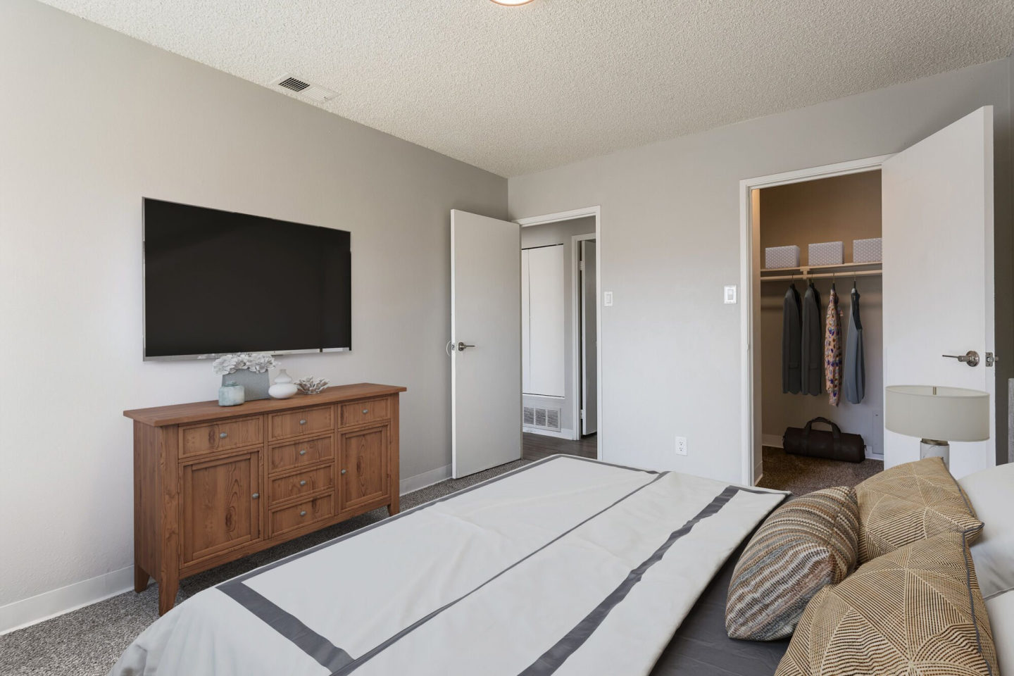 Valley Apartments Image 12