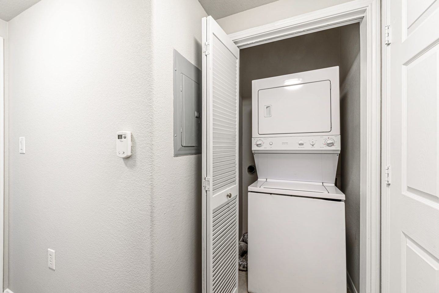Oasis at Piney Point Image 39