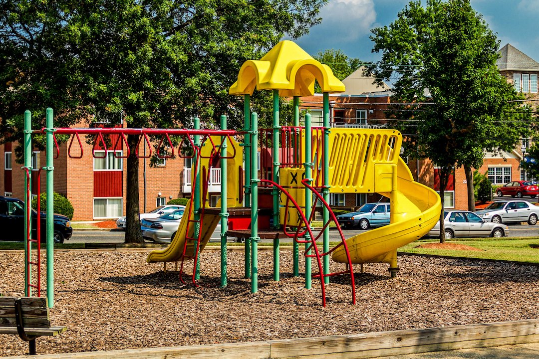 Oxon Hill Village Image 21