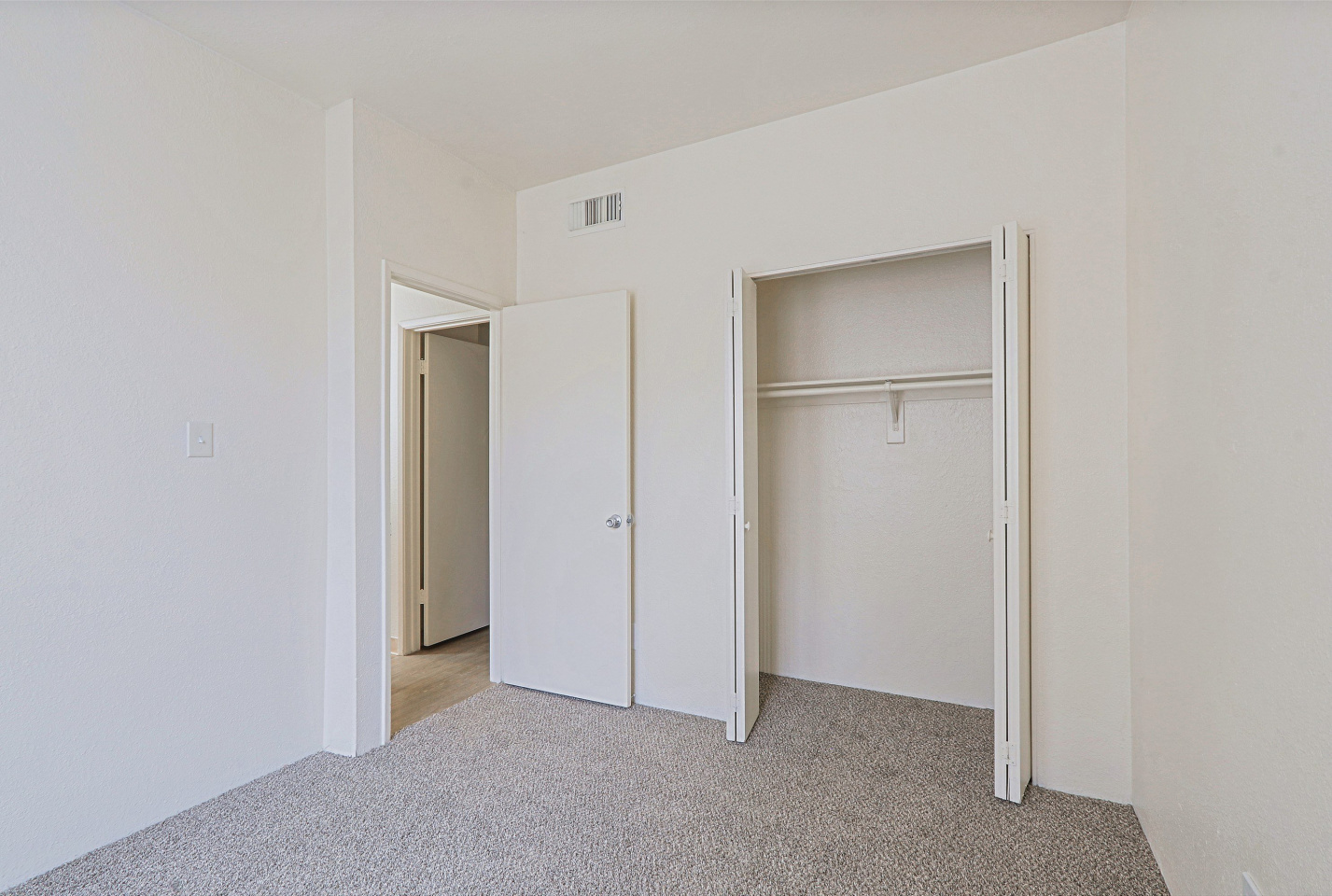 River North Apartments Image 14