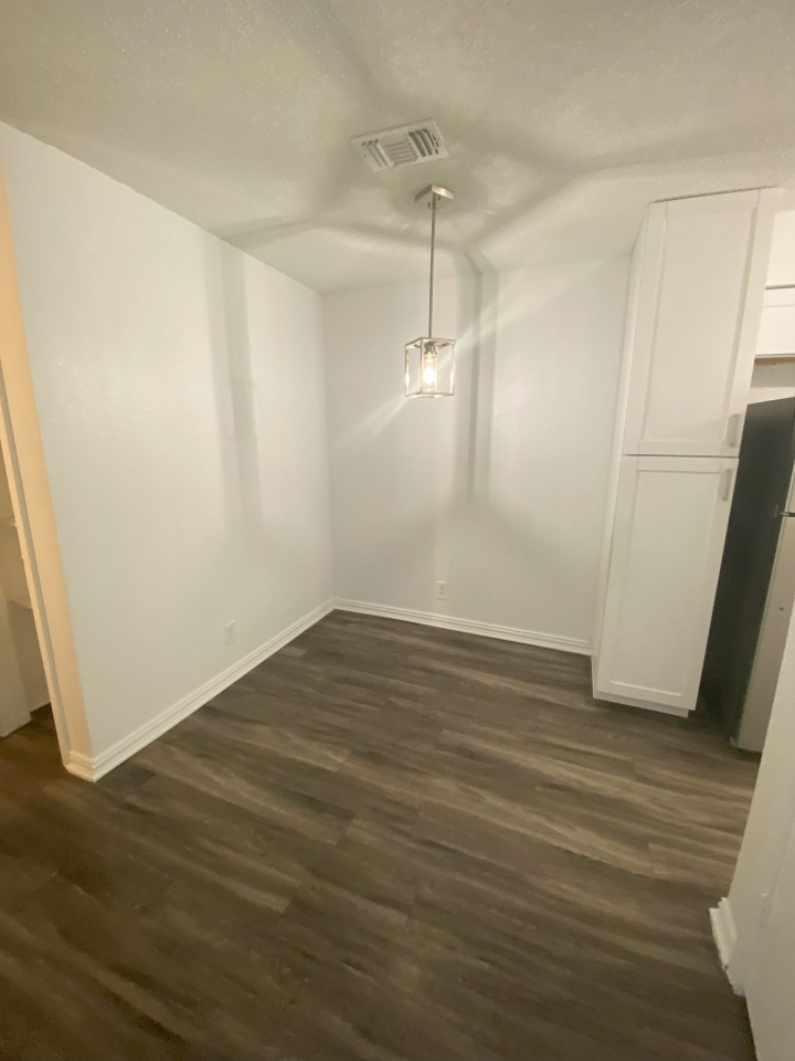 St. Edward's Apartments Image 11