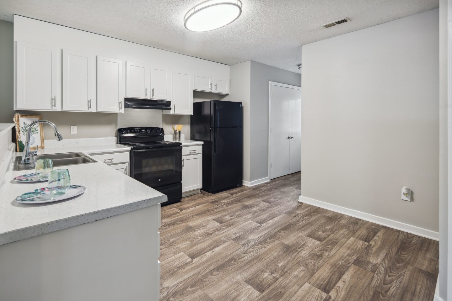 Davidson Apartment Homes Image 3