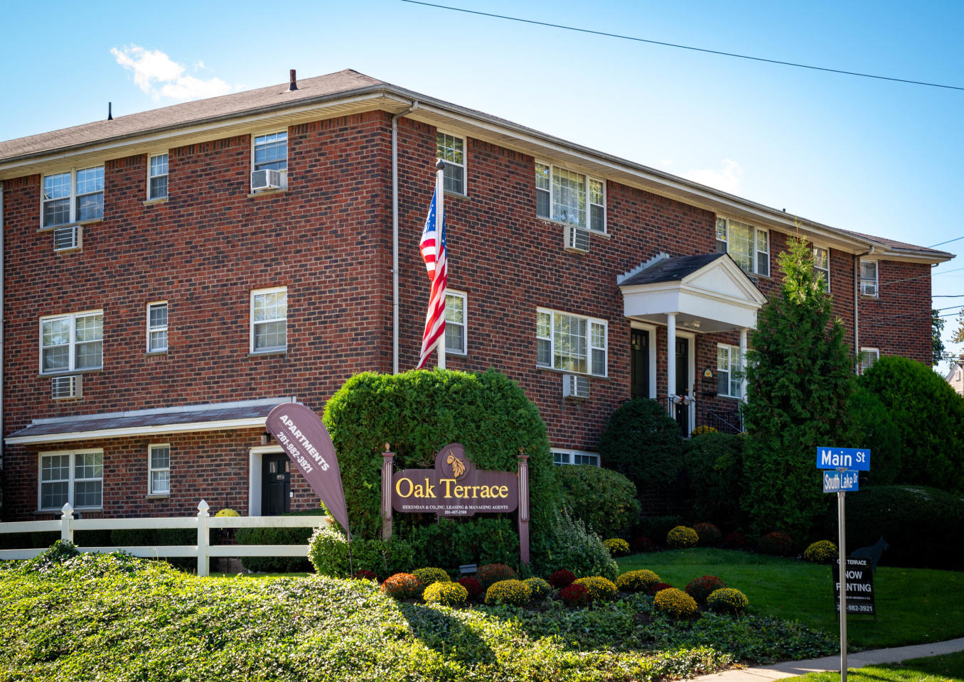 Oak Terrace Image 1