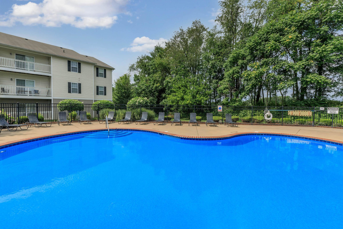 Pebblebrook Apartments Image 3