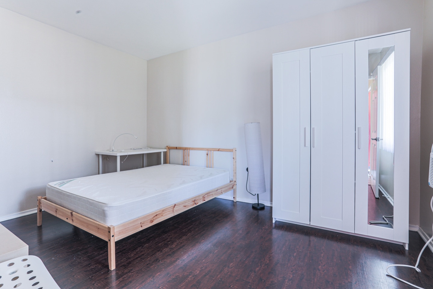 1356 West 30th Street - Co-Living Image 4