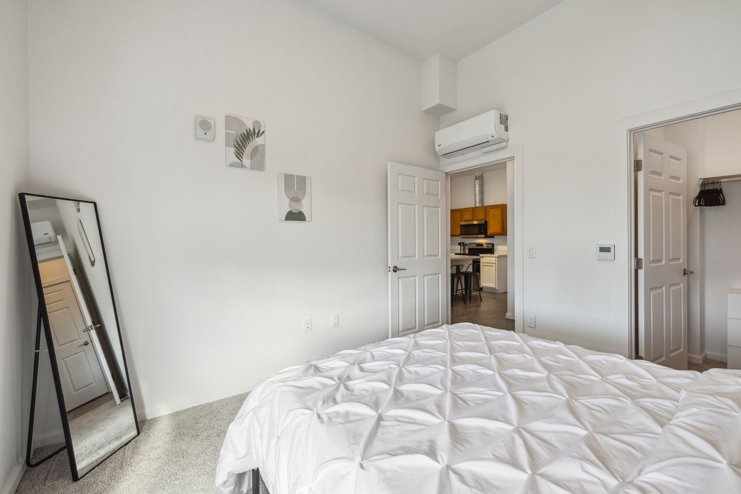 Pullman Modern Urban Apartments Image 39