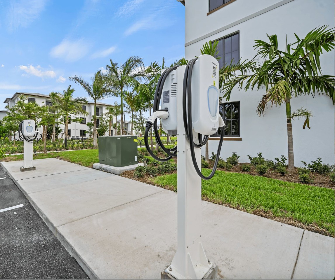 Edera Palm Springs Image 3