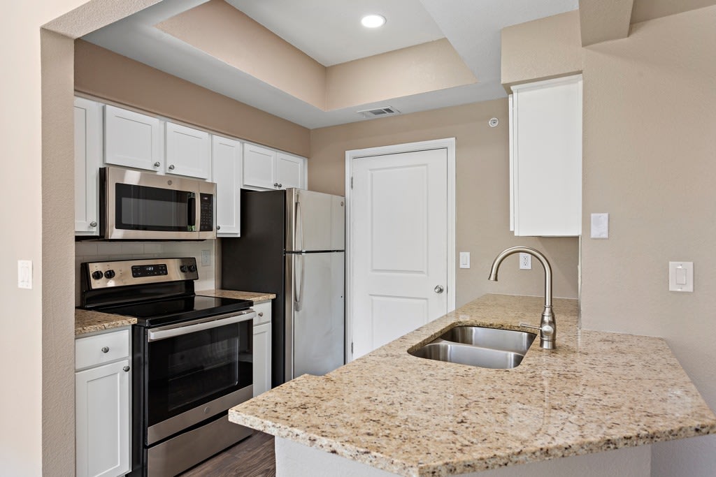 Waters Edge Apartment Homes Image 17
