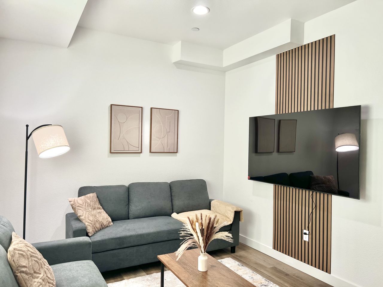1587 W 35th Street - Co-Living Image 16
