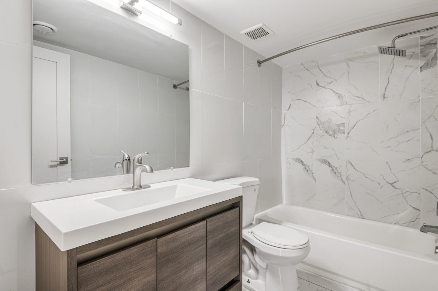 Echo Luxury Apartments Image 107
