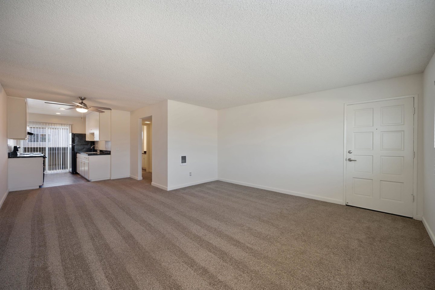 Coast Village Apartment Homes Image 16