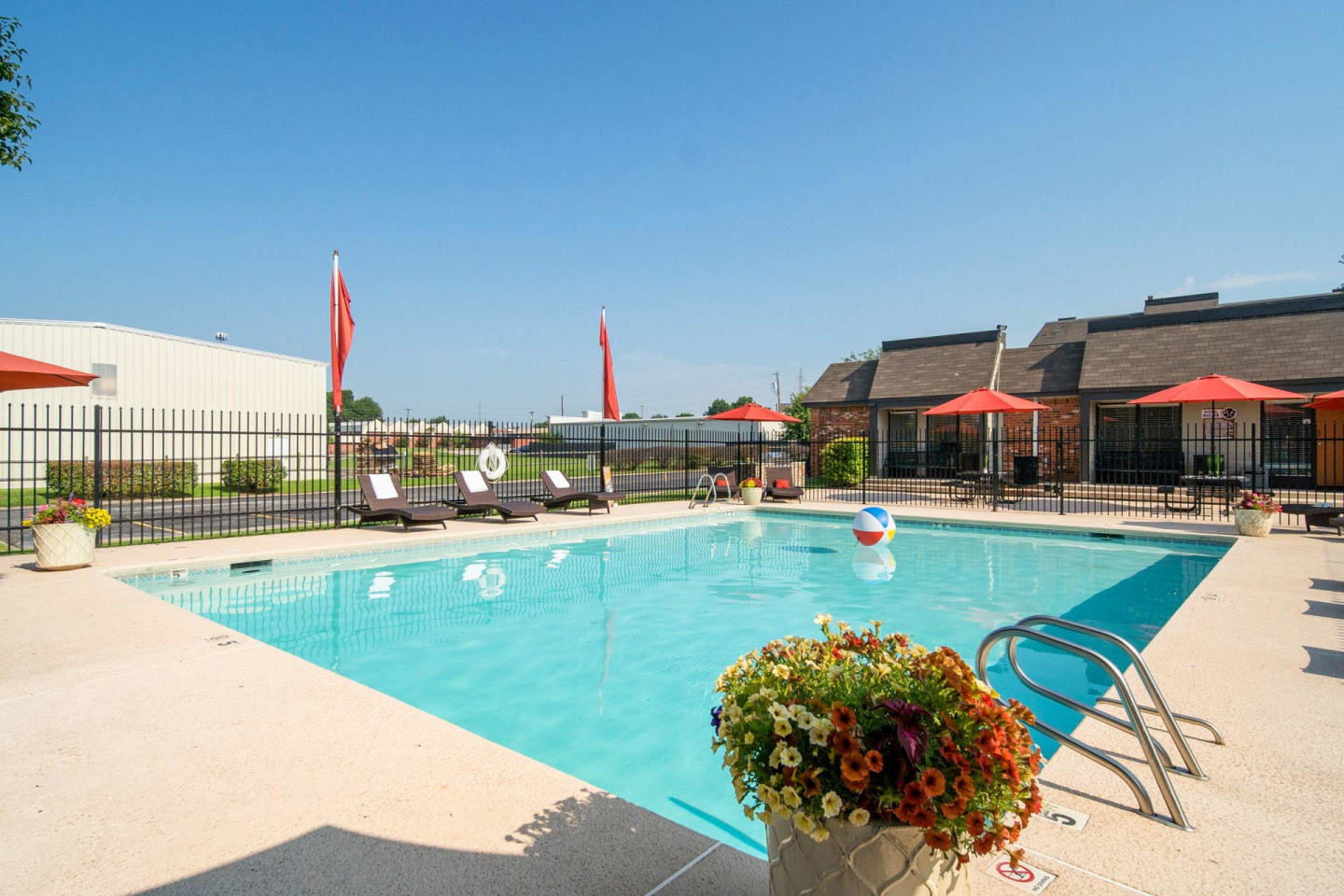 Brookwood Apartments Image 7
